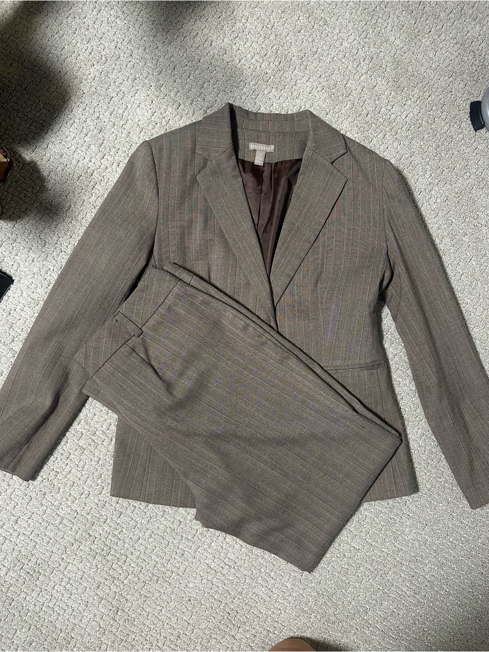 Kim Rogers Women’s Size 12 Brown Herringbone Pinstripe 2 Piece Pant Suit Blazer
